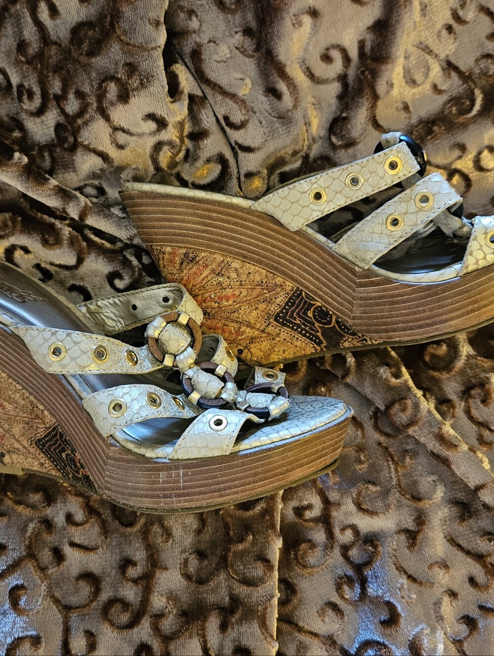 Carlos by Carlos Santana Silver Metallic Snake-Print Mule Sandals